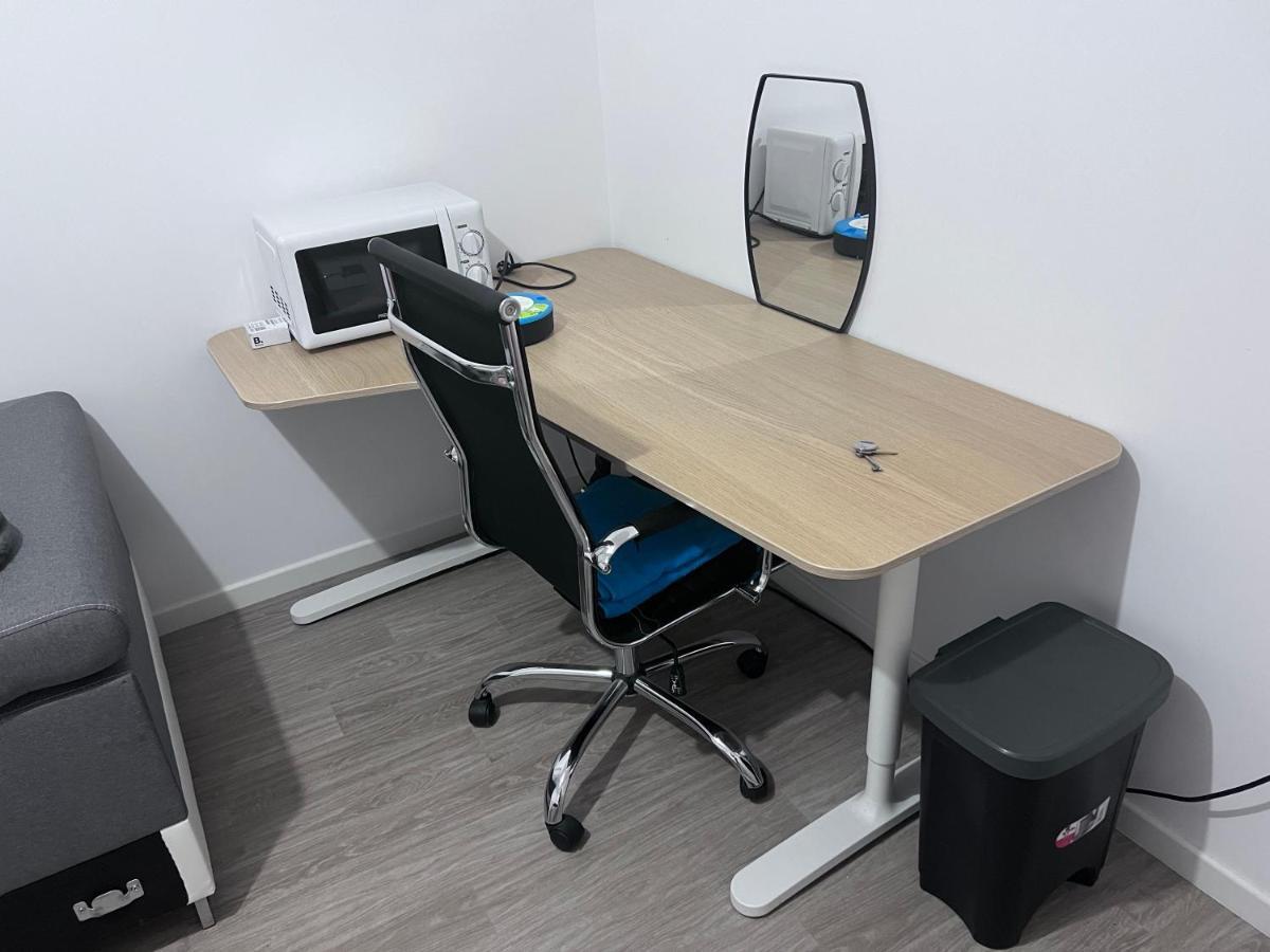 Chambre Individuelle Dans Un Appartement A 37 De Champs Elysees Sartrouville Bagian luar foto